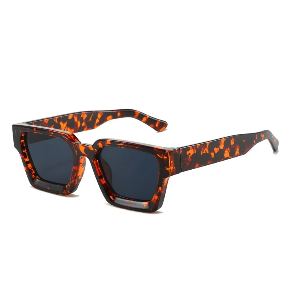 משקפי שמש M.SMILE Square Frame – קולקציית 2026: העיצוב הגדול שכולם מחפשים